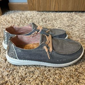 HEYDUDE Women’s Wendy